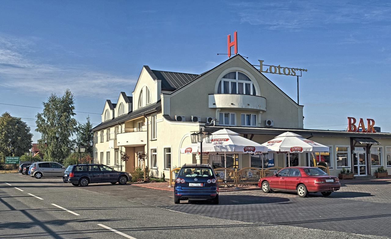 Hotel Lotos Woskrzenice Duze Екстериор снимка