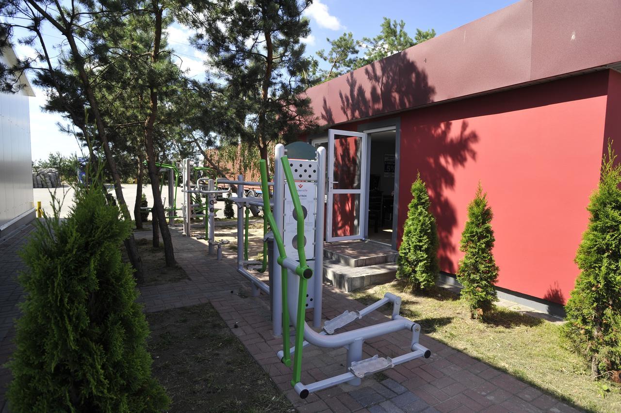 Hotel Lotos Woskrzenice Duze Екстериор снимка